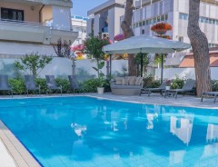 Riccione - Hotel ADRIATICA ***