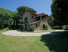 Castiglion Fiorentino - Villa FONTE VINAGLIA 
      