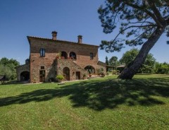 Torrita di Siena - Villa SCIANELLONE 
      