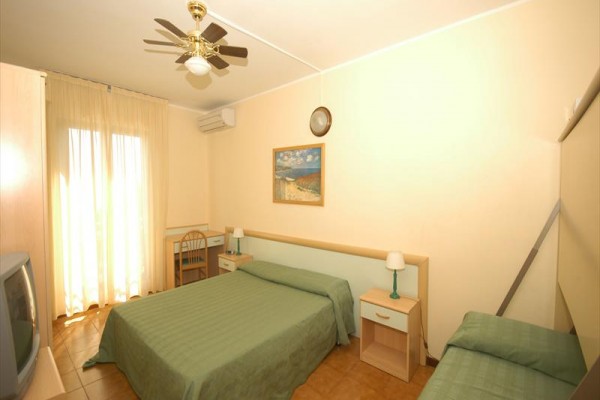 5LM00110_770.jpg