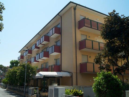 5LP00022_18736.jpg