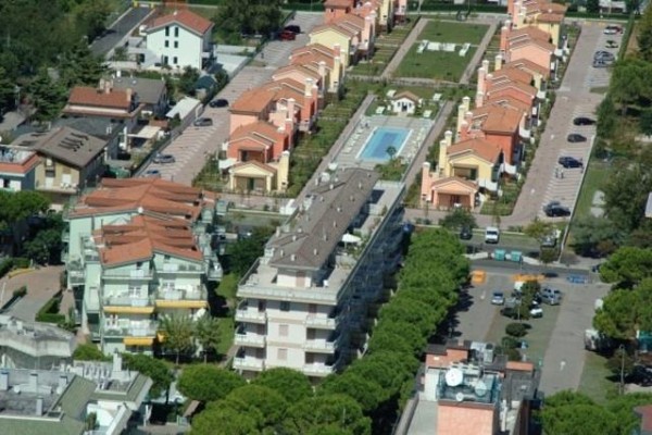 LARA_LIDO_DI_JESOLO_02.JPG