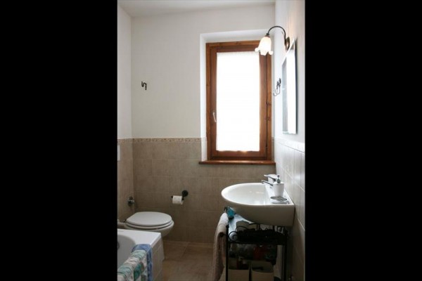 R39119-I1.JPG