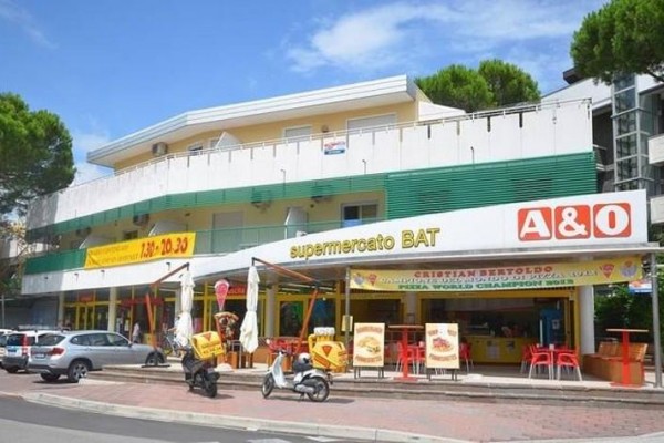 RIVIERA_BEACH_LIGNANO_01.JPG