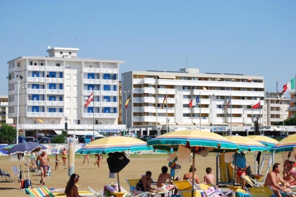 ZENITH_BIBIONE_02.JPG